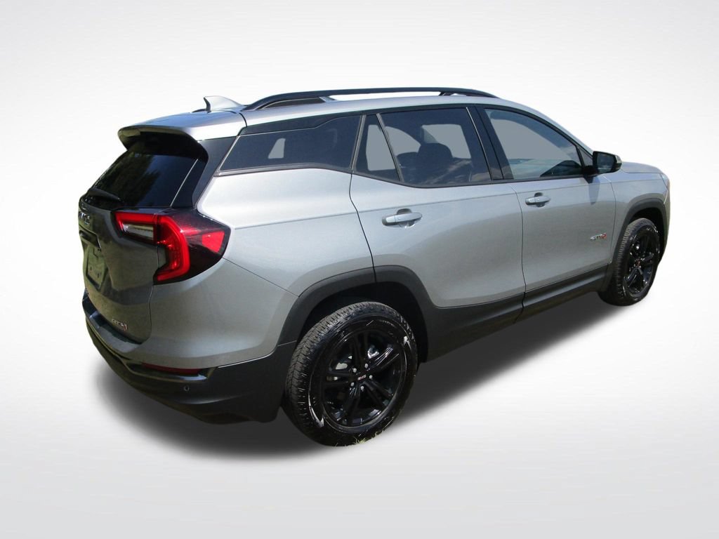 Used 2024 GMC Terrain AT4 AWD/4WD image 10
