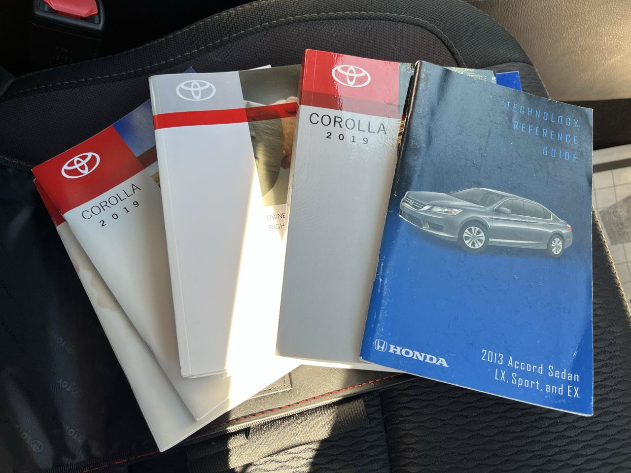 Used 2019 Toyota Corolla LE FWD image 27