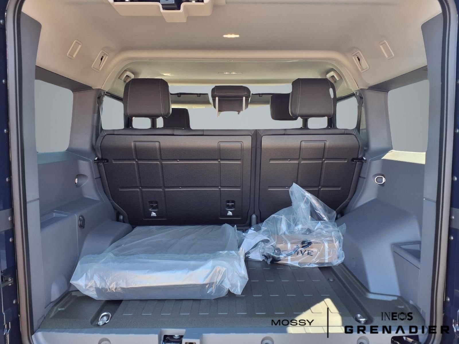 New 2025 INEOS Grenadier Fieldmaster Edition image 8