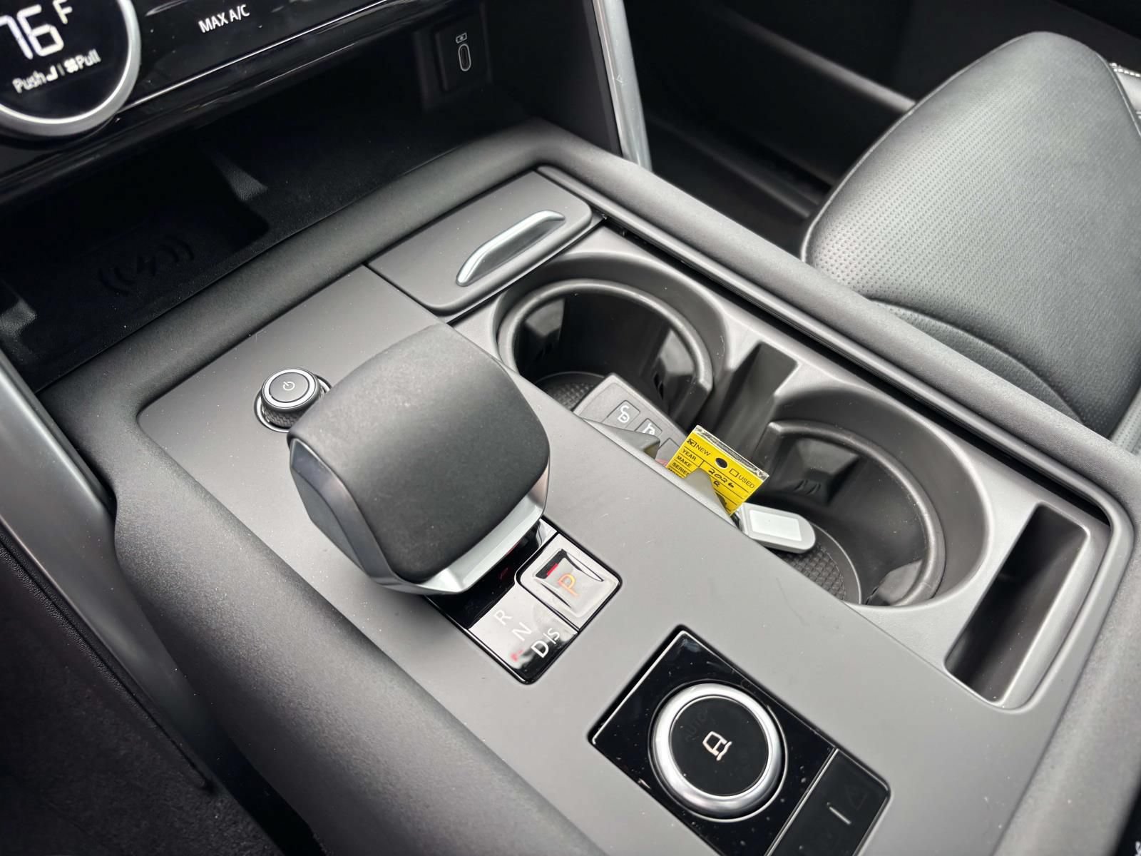 New 2026 Land Rover Discovery Dynamic SE AWD/4WD image 18