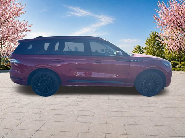 Certified 2025 Lincoln Aviator Reserve w/ Jet Appearance Package AWD/4WD image 9