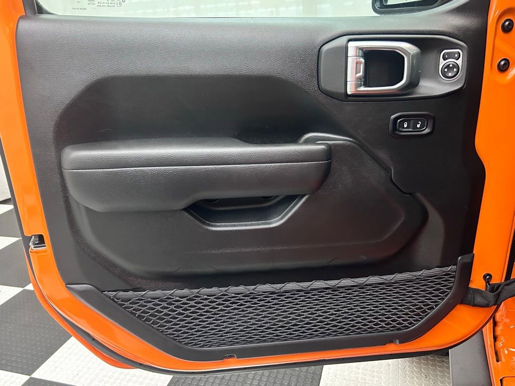 Certified 2025 Jeep Wrangler Willys image 16