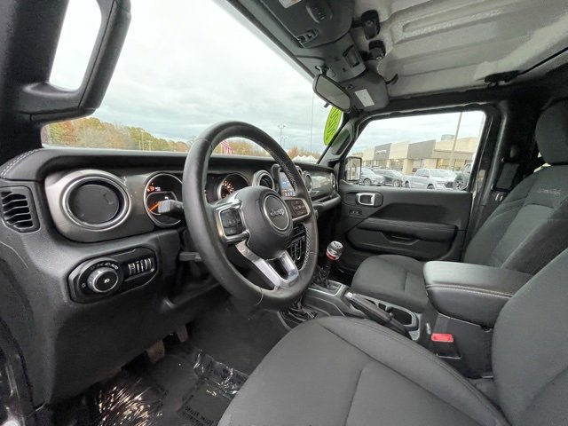 Used 2020 Jeep Wrangler Unlimited Sahara w/ Cold Weather Group image 10