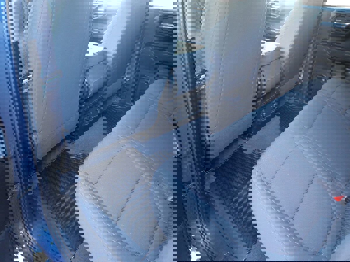 Used 2020 Chevrolet Silverado 1500 Custom w/ Custom Value Package image 18