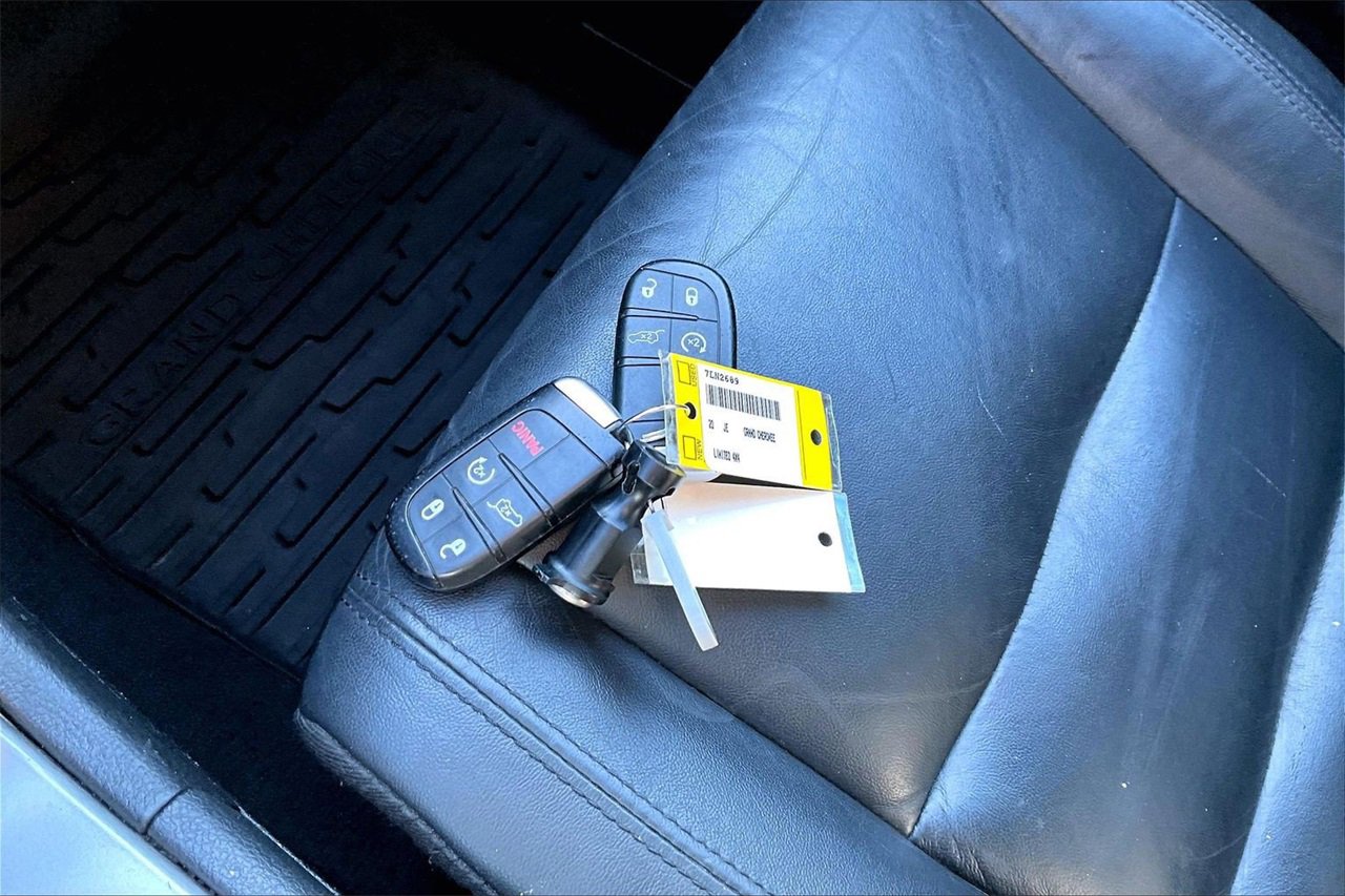 Certified 2020 Jeep Grand Cherokee Limited image 33