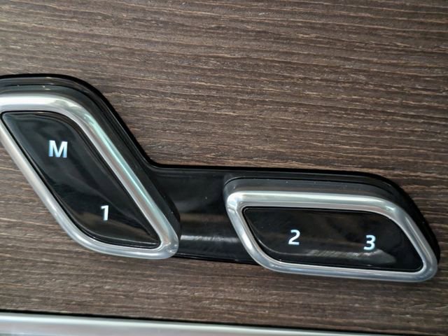 Used 2024 Land Rover Range Rover Long Wheelbase SE image 21