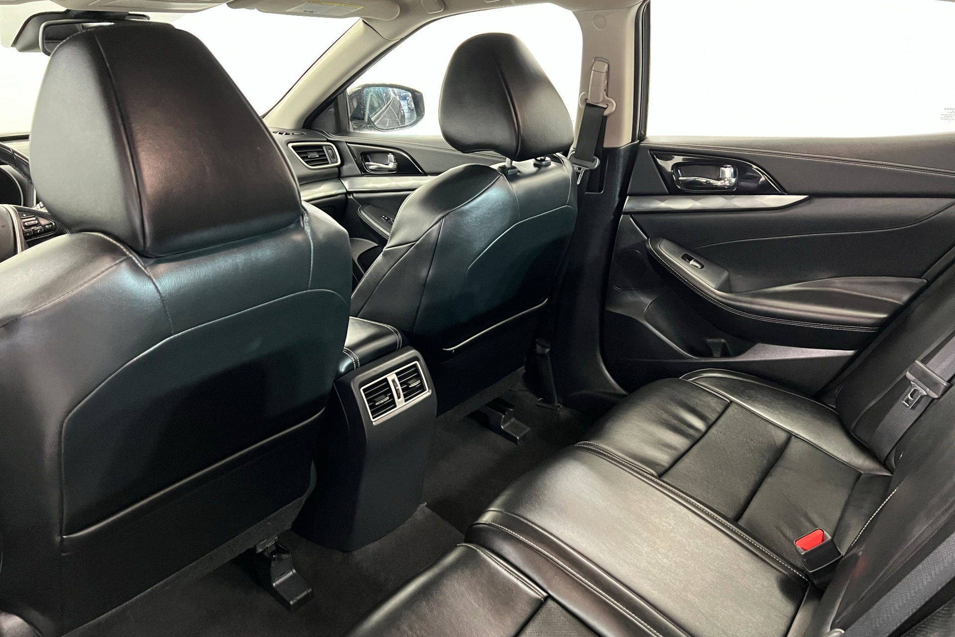 Used 2023 Nissan Maxima SV w/ Floor Mat Group image 19
