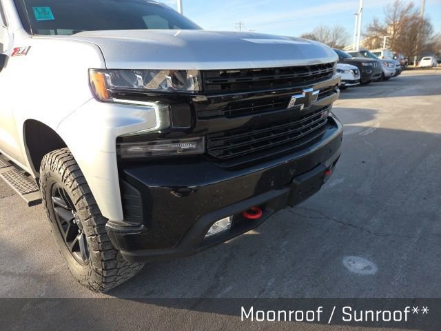 Used 2021 Chevrolet Silverado 1500 LT Trail Boss w/ Convenience Package II image 2