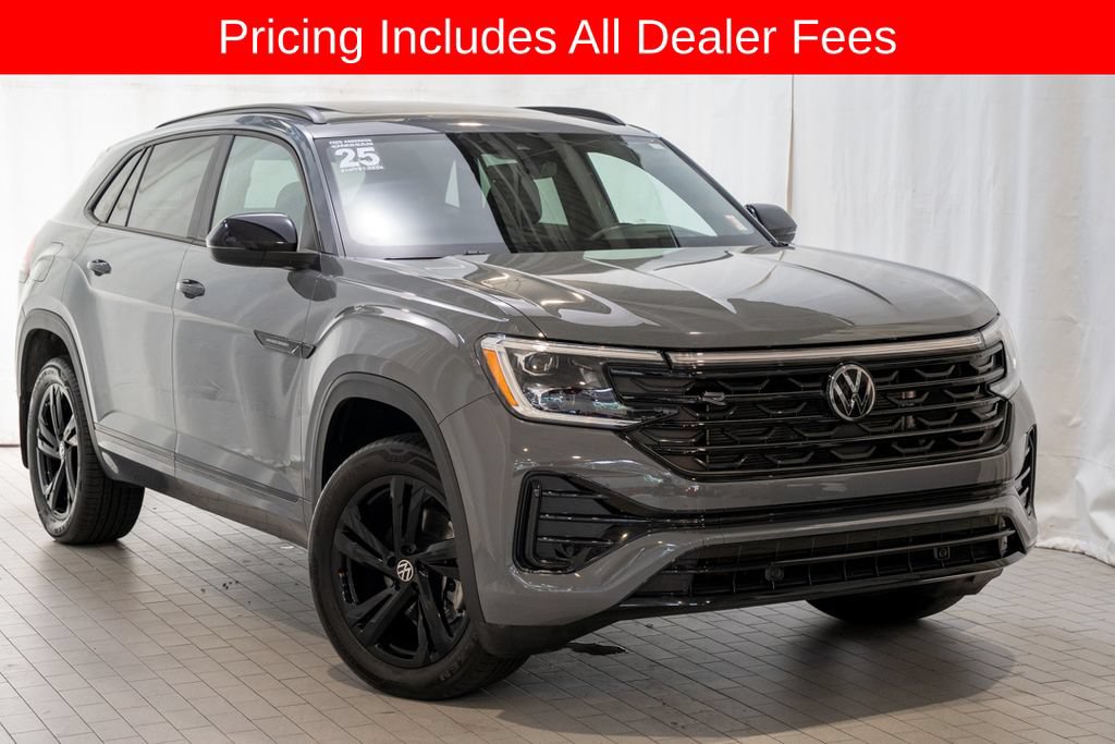 Used 2025 Volkswagen Atlas Cross Sport SEL R-Line AWD/4WD image 1