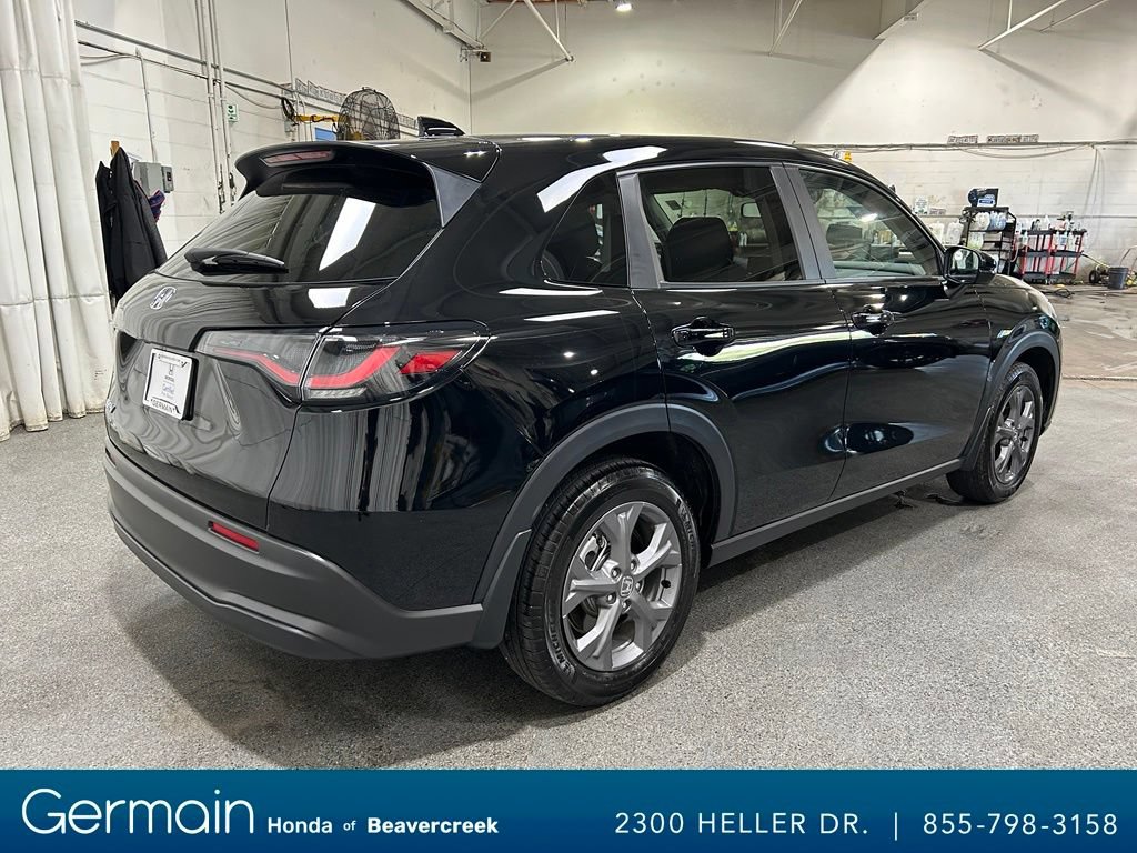 Used 2026 Honda HR-V LX image 9