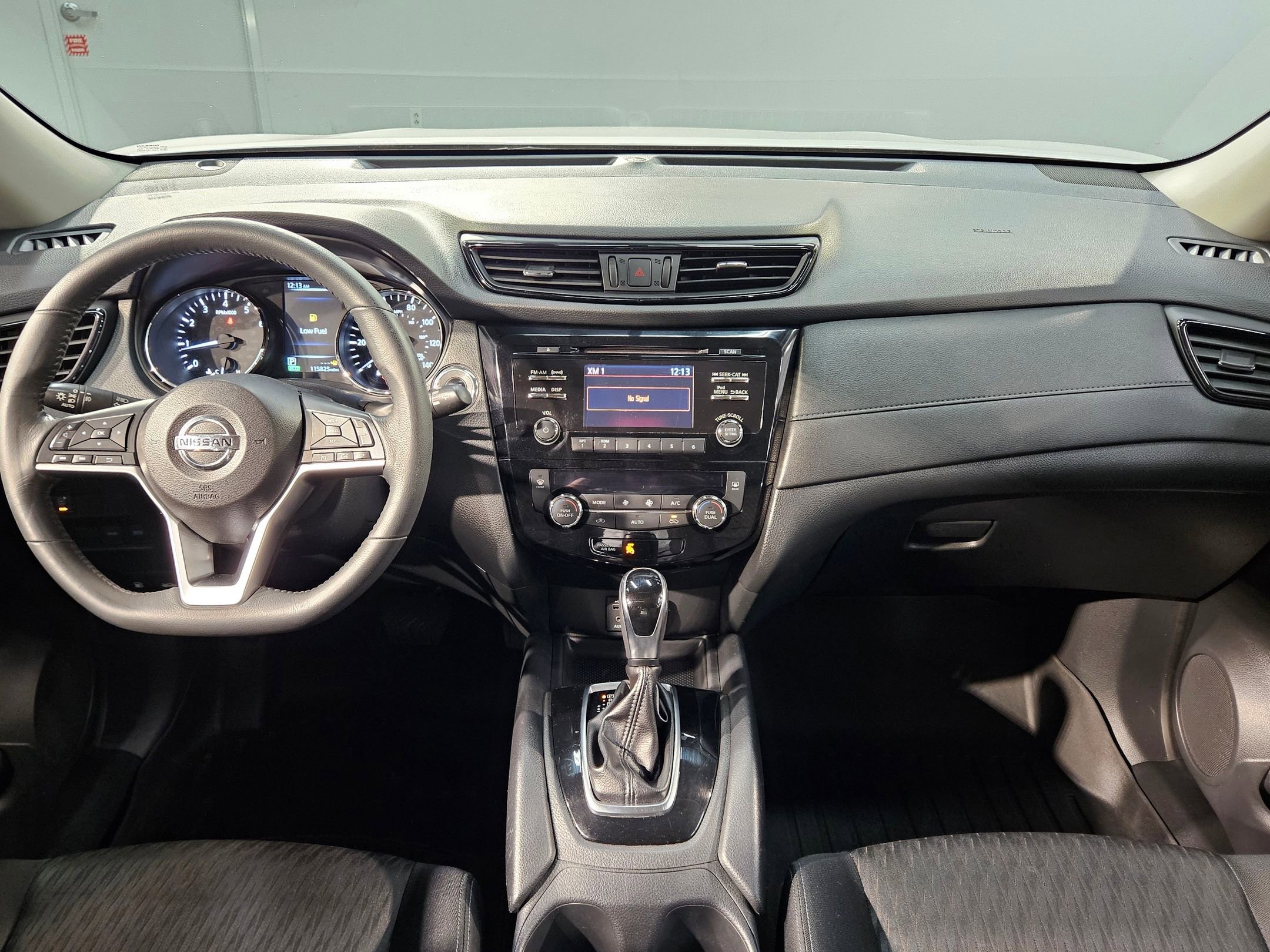 Used 2017 Nissan Rogue SV FWD image 10