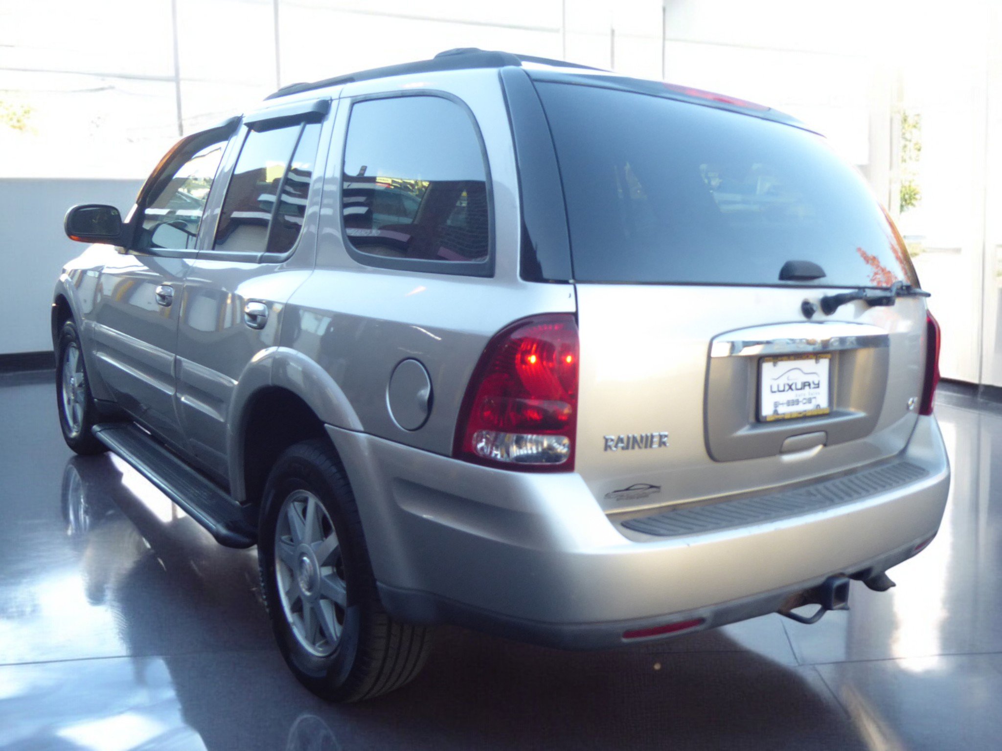 Used 2005 Buick Rainier CXL w/ Luxury Package image 8