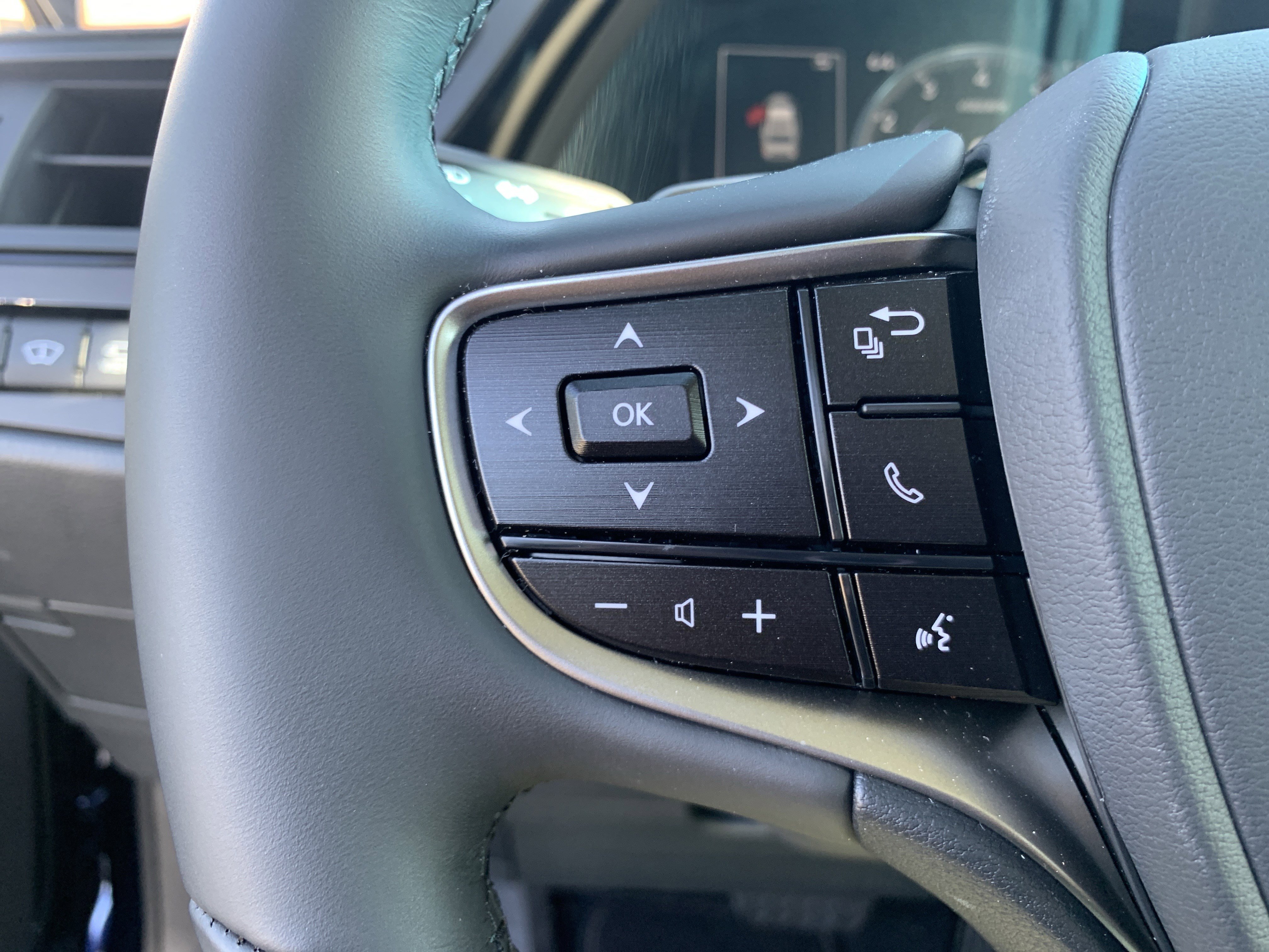 Used 2025 Lexus ES 350 Ultra Luxury image 19