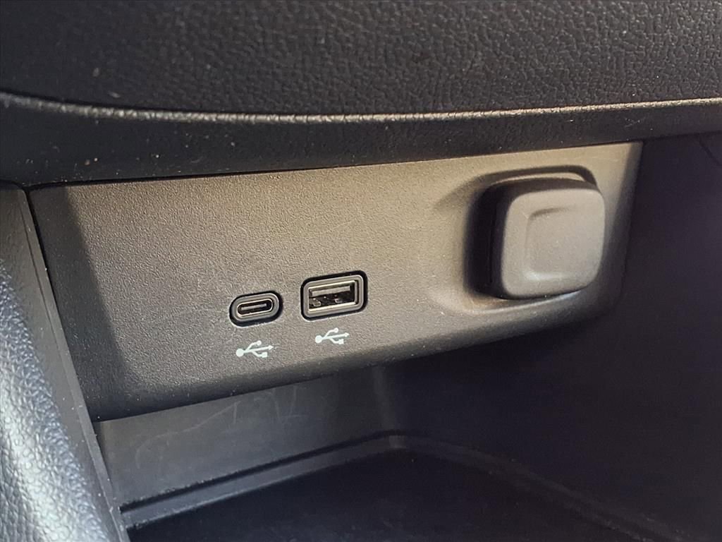 Used 2024 Buick Envista Sport Touring w/ Convenience I Package image 23