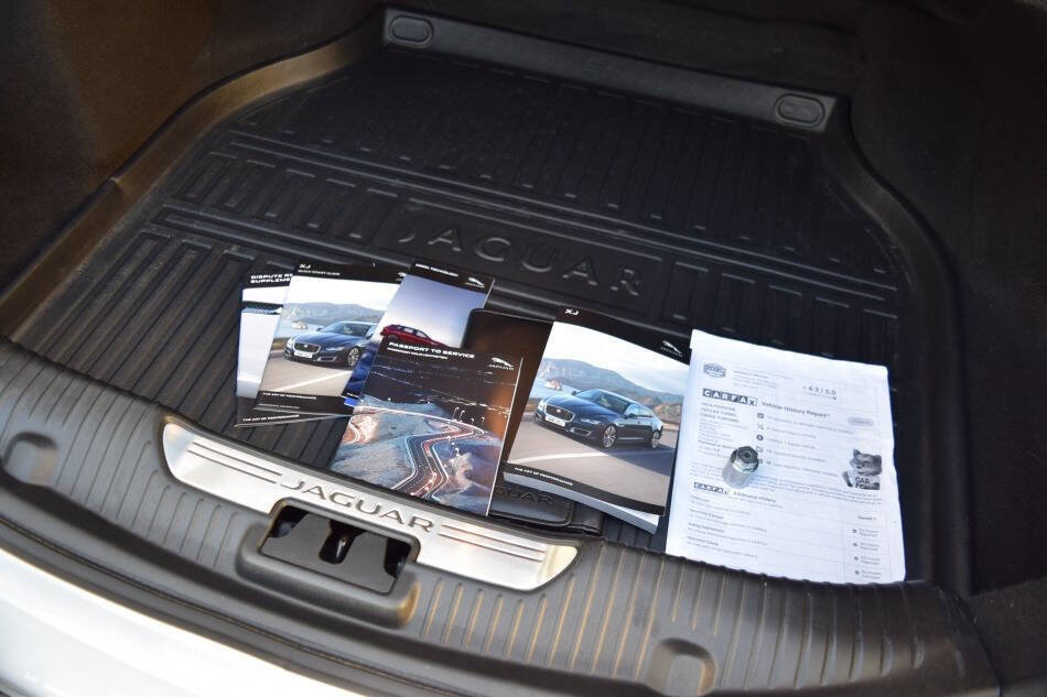 Used 2019 Jaguar XJ Collection image 80