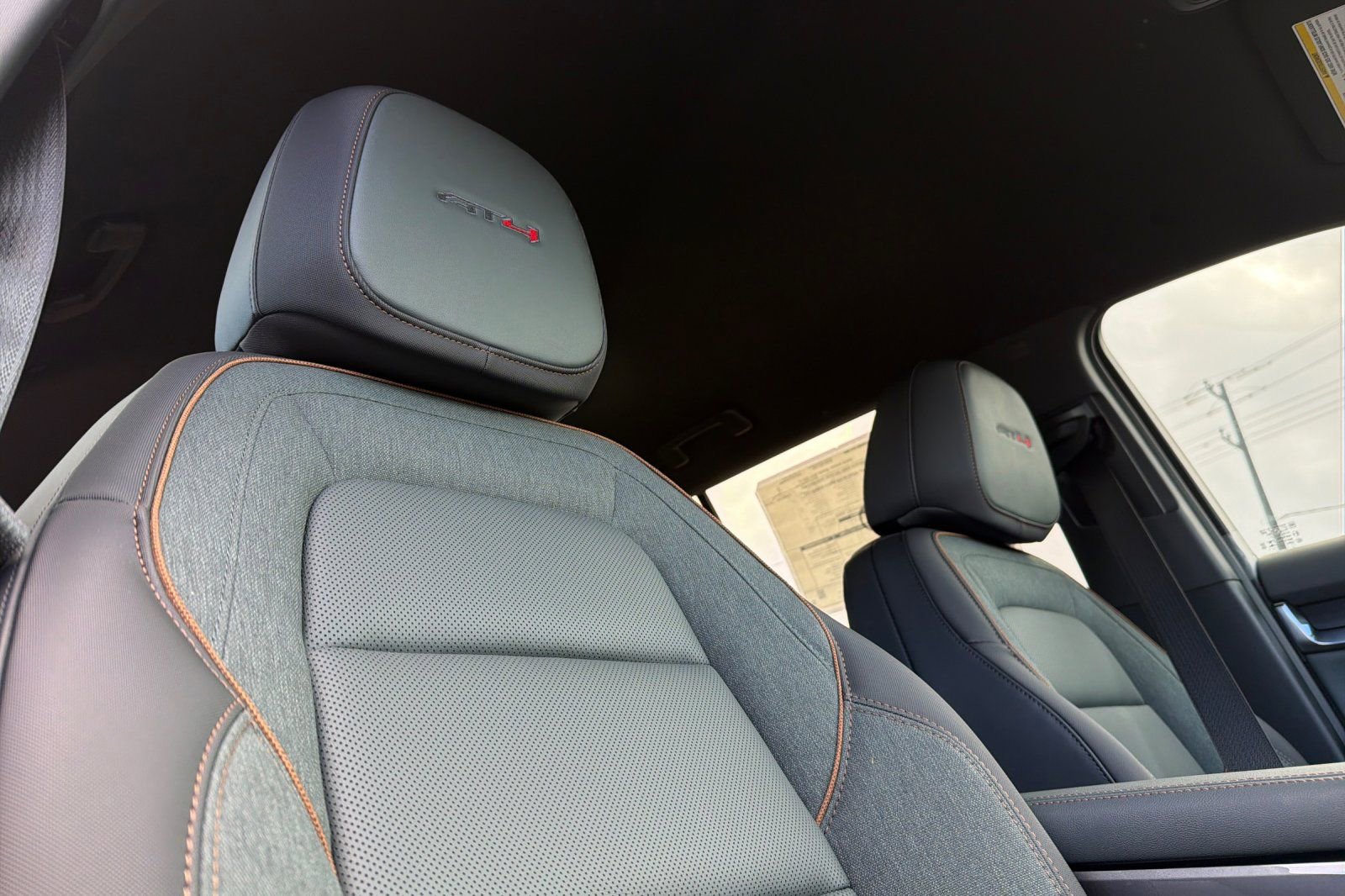 New 2026 GMC Terrain AT4 w/ Convenience Package III AWD/4WD image 18