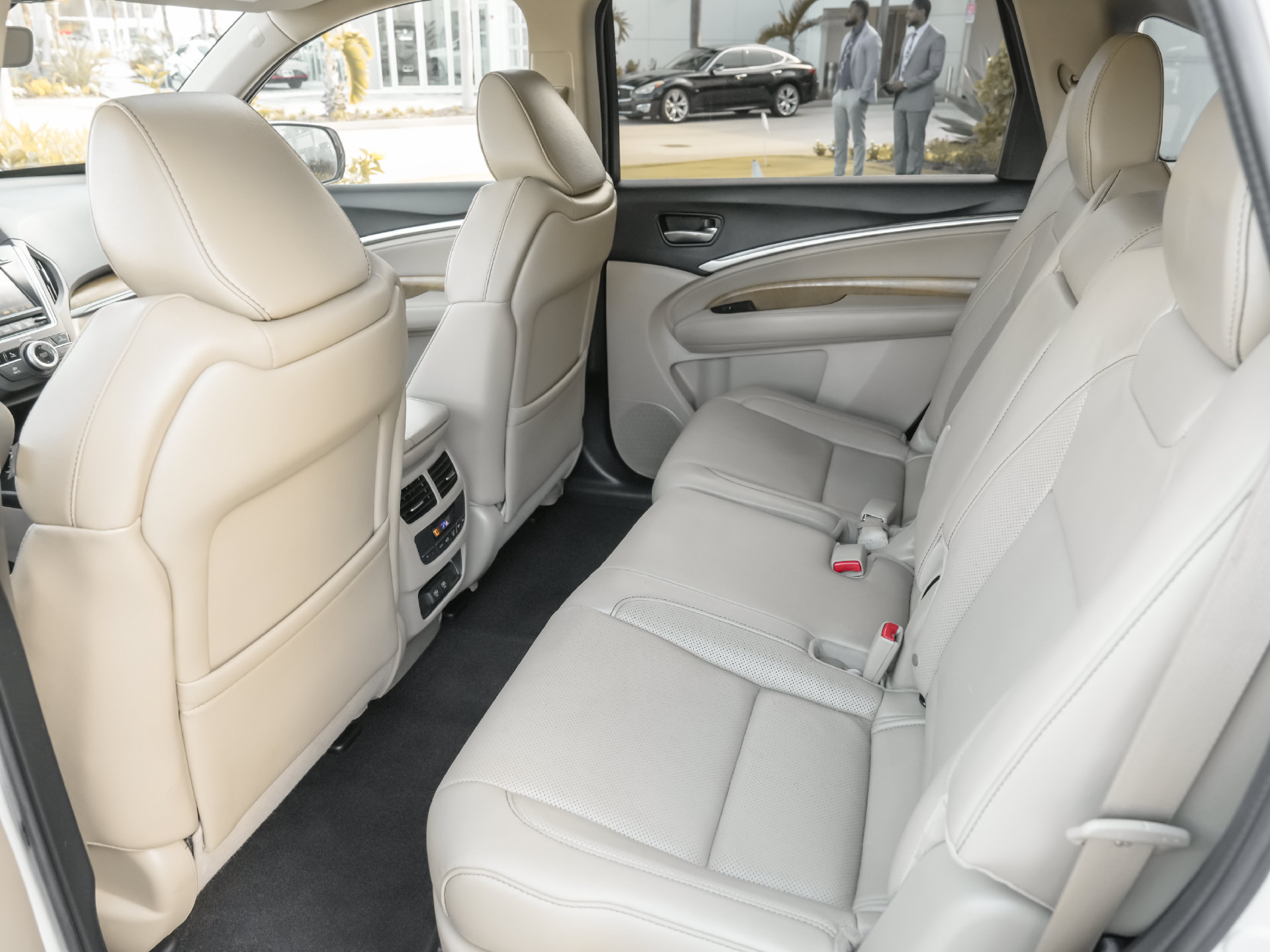 Used 2019 Acura MDX w/ Technology Package AWD/4WD image 35