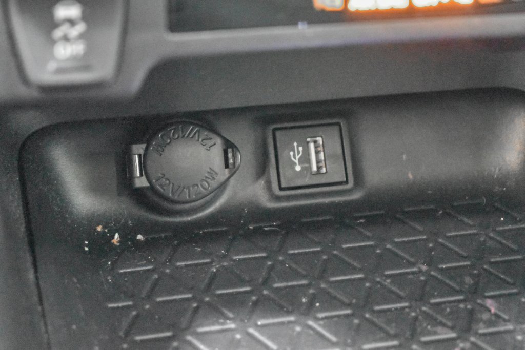 Used 2023 Toyota RAV4 XLE image 24