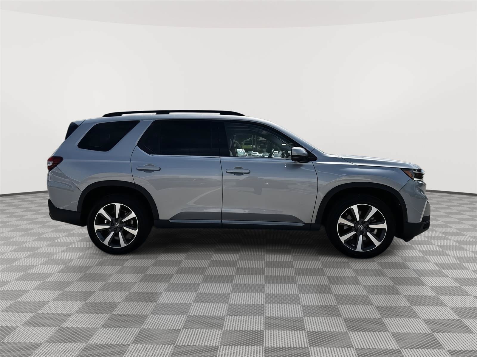 Used 2024 Honda Pilot Elite image 5