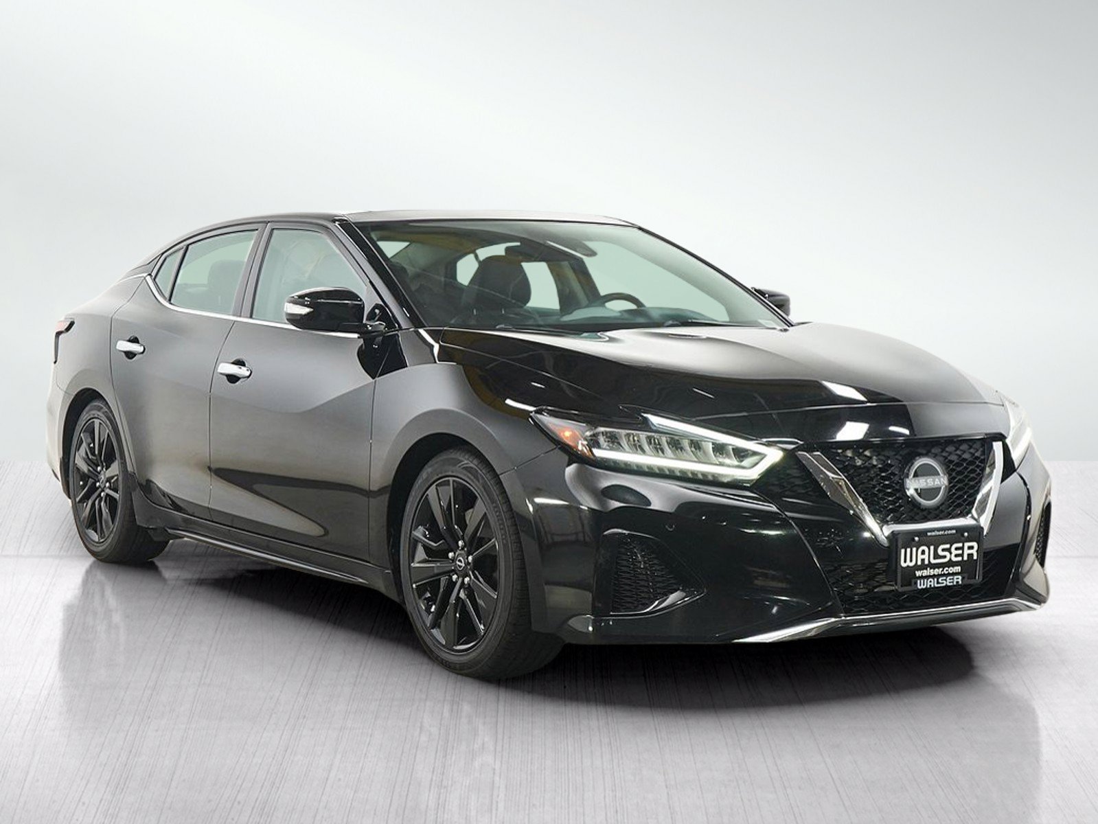 Used 2023 Nissan Maxima SL FWD image 9