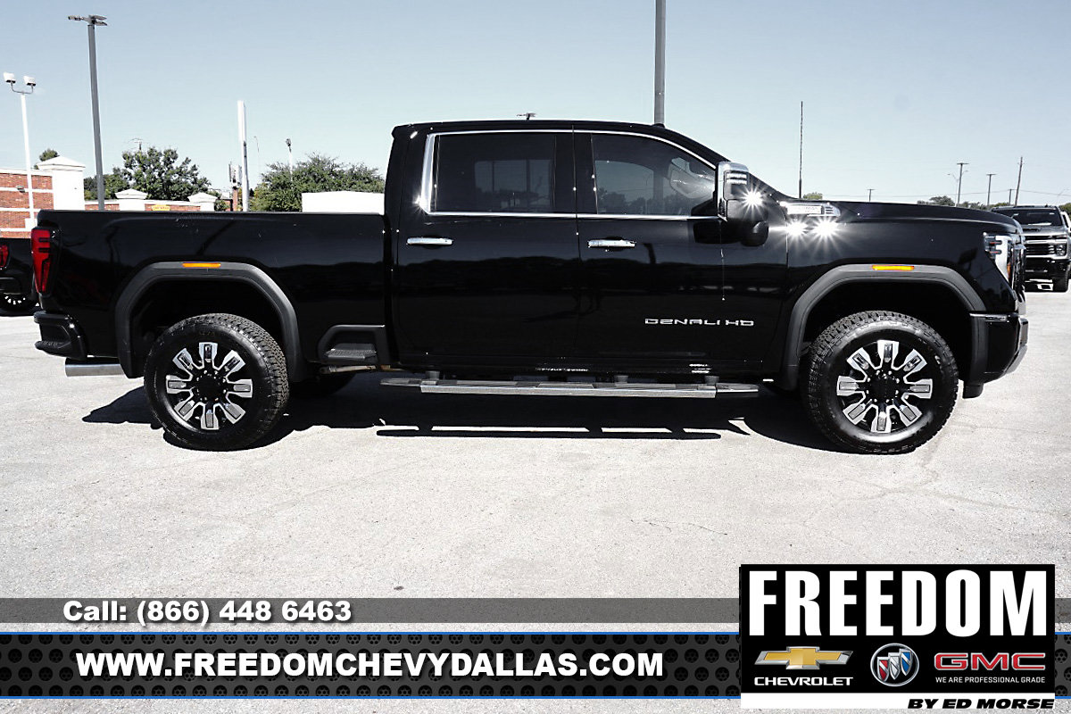 New 2026 GMC Sierra 2500 Denali w/ Denali Reserve Package image 8
