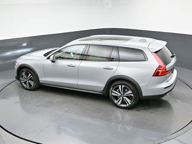 New 2026 Volvo V60 B5 Cross Country Plus w/ Protection Package Premier image 47