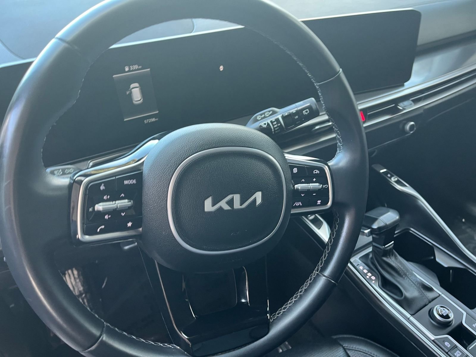 Used 2024 Kia Sorento S FWD image 29
