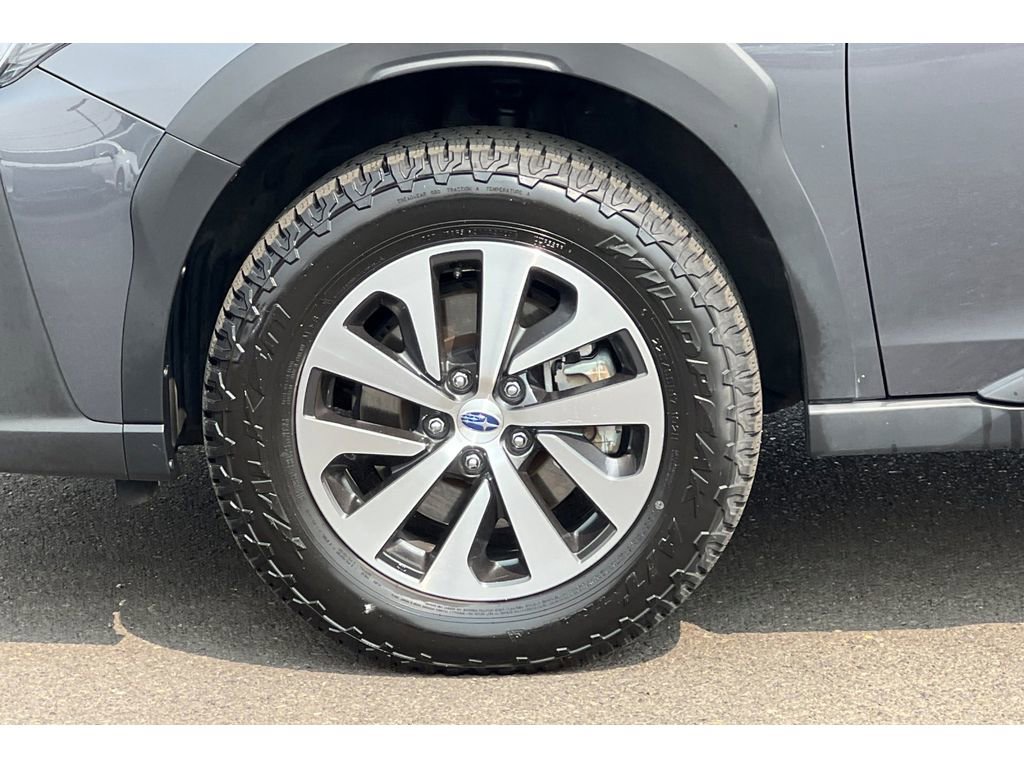 Used 2024 Subaru Outback Premium image 27
