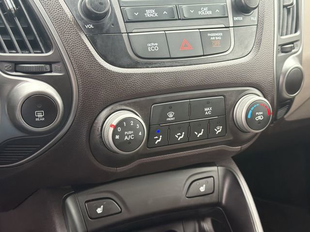 Used 2014 Hyundai Tucson SE image 30