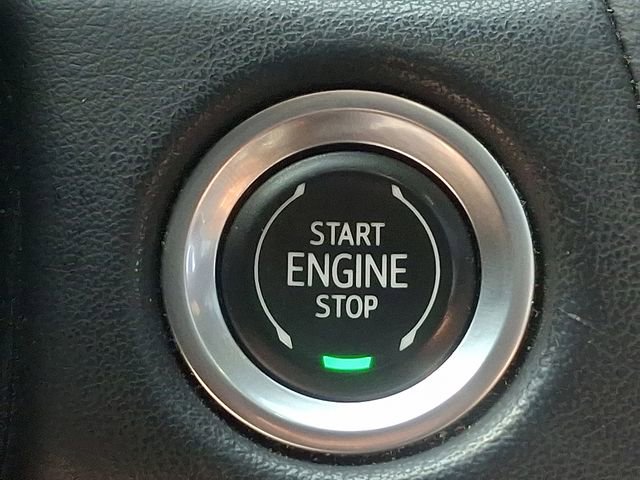 Used 2022 Chevrolet Tahoe RST w/ Sport Performance Package image 23