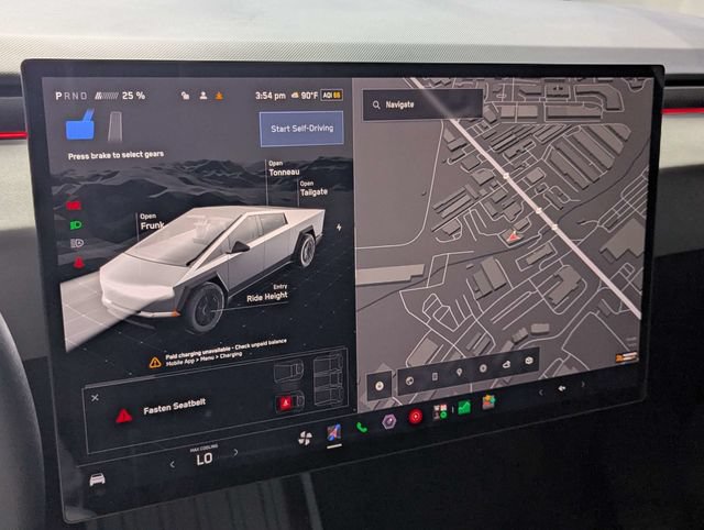 Used 2025 Tesla Cybertruck AWD Crew Cab image 16
