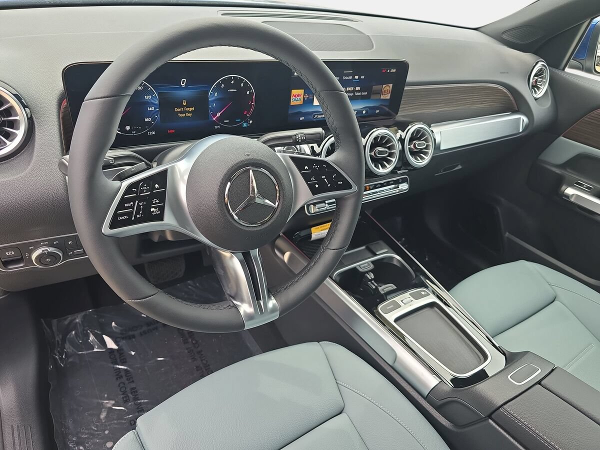 New 2026 Mercedes-Benz GLB 250 image 16