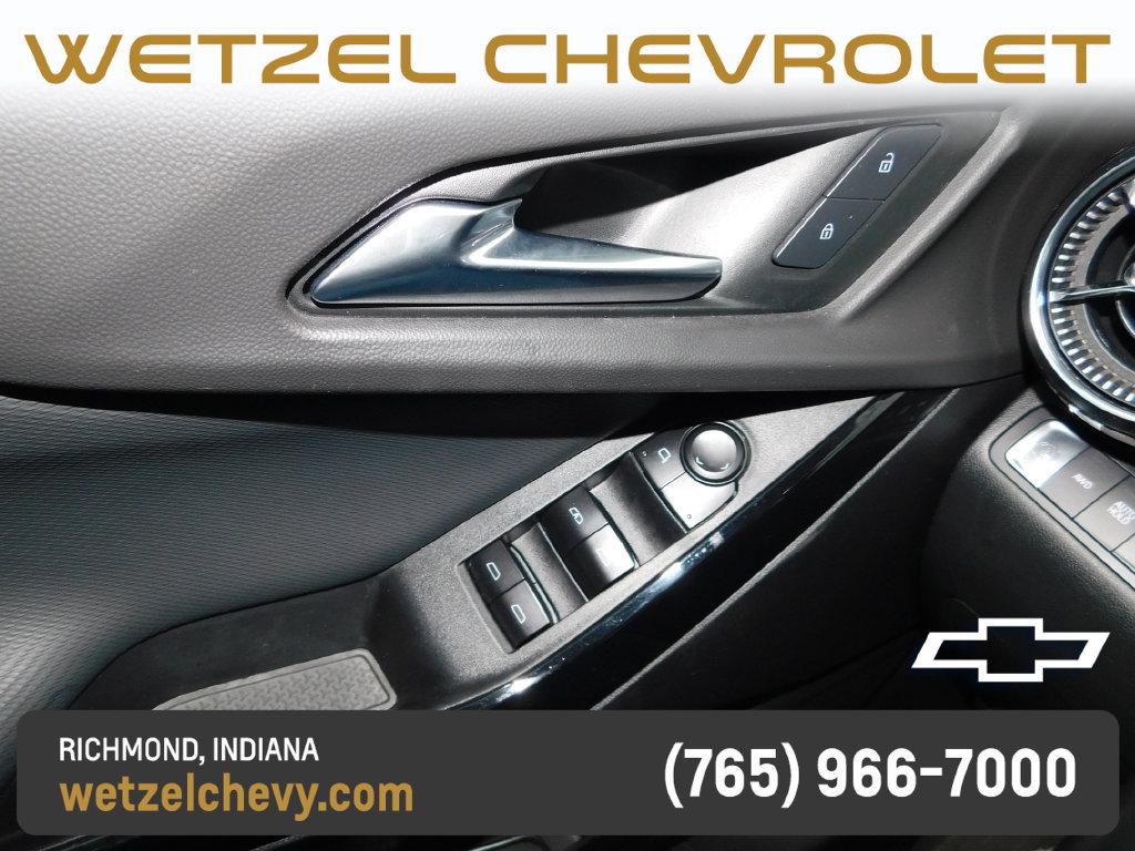 Used 2025 Chevrolet Equinox LT AWD/4WD image 25