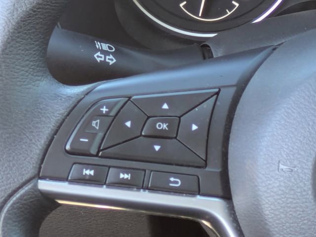 Used 2025 Nissan Altima 2.5 SV image 18