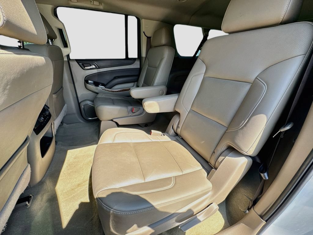 Used 2017 Chevrolet Suburban Premier RWD image 28