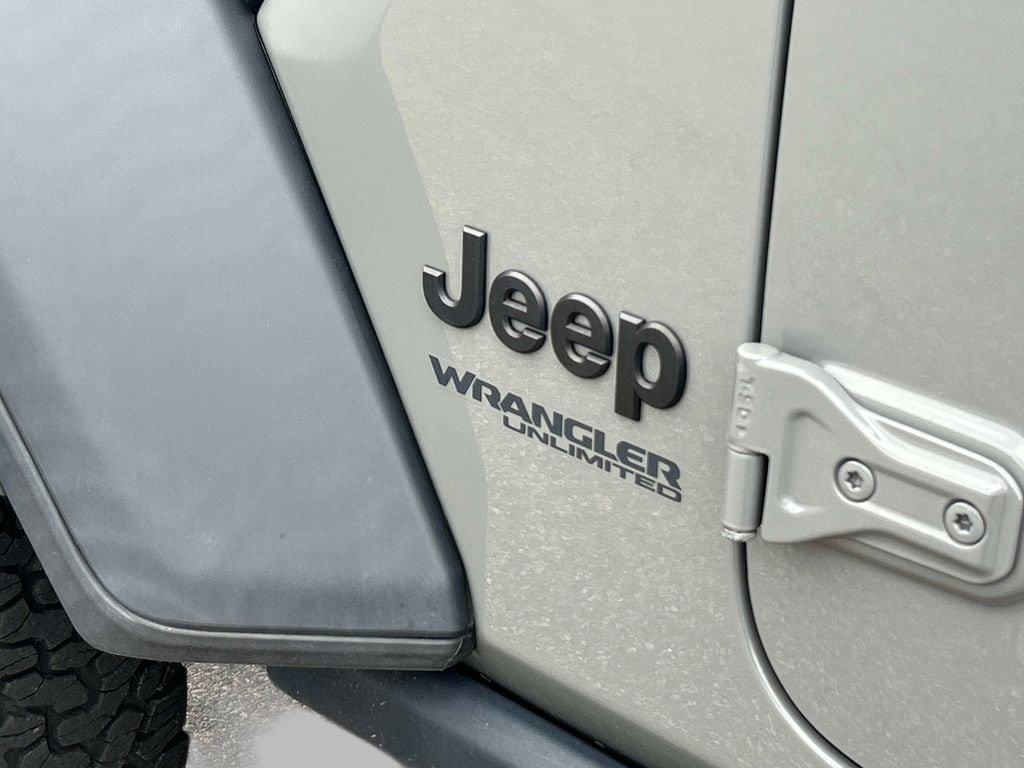 Used 2022 Jeep Wrangler Unlimited Sport AWD/4WD image 13