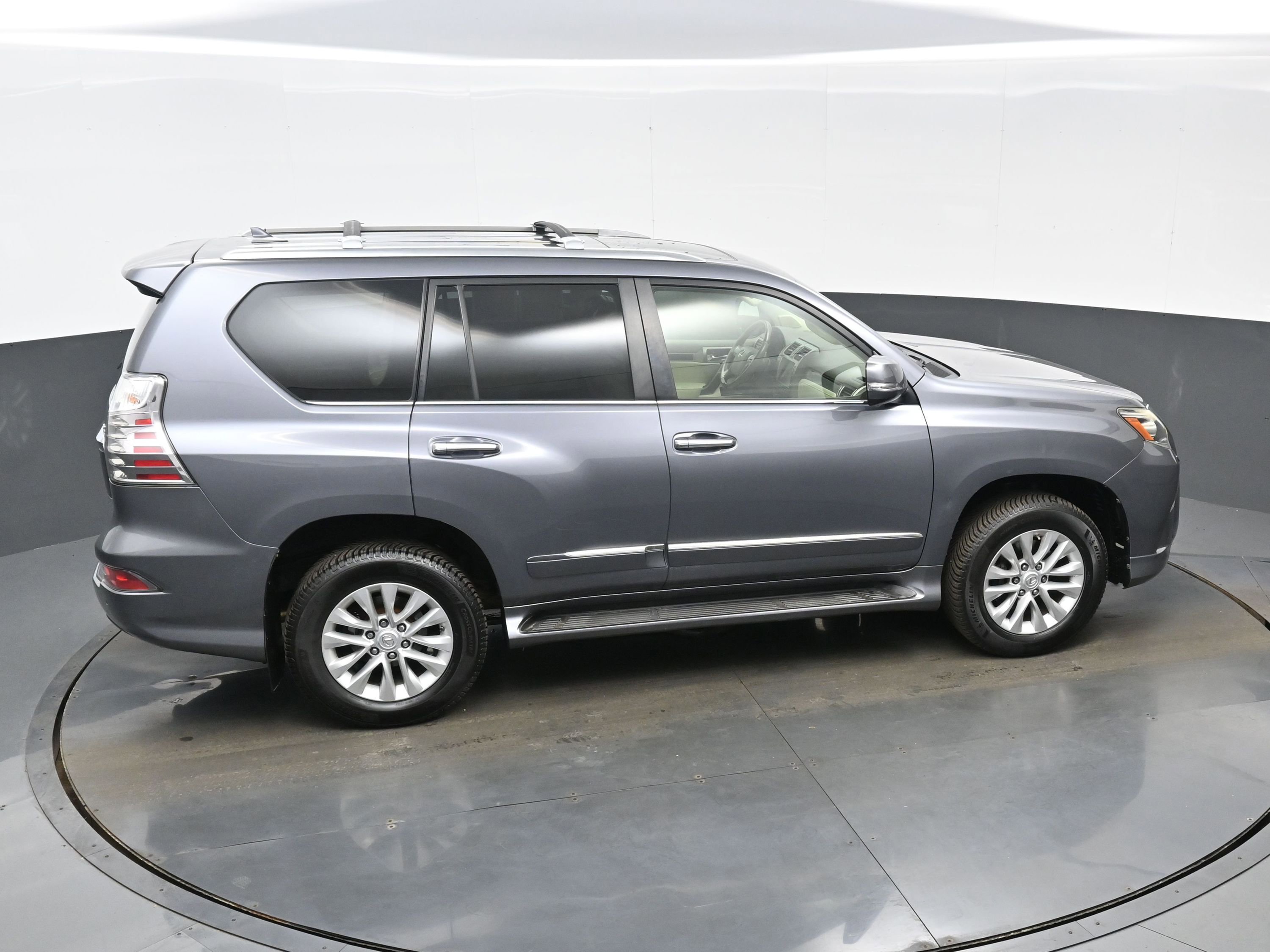 Used 2015 Lexus GX 460 w/ Premium Package image 42