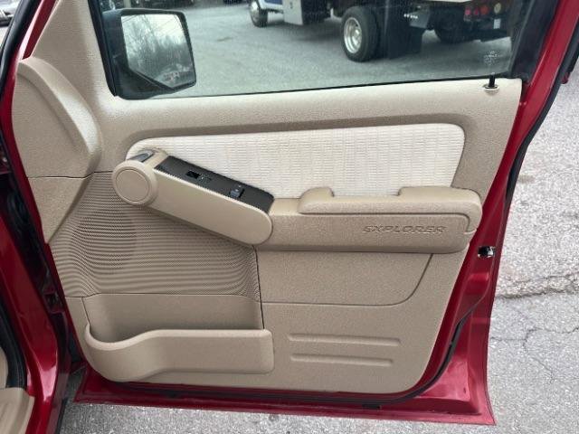 Used 2010 Ford Explorer Sport Trac XLT image 31