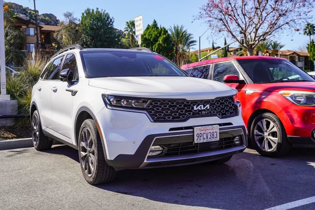 Certified 2022 Kia Sorento SX Prestige image 2