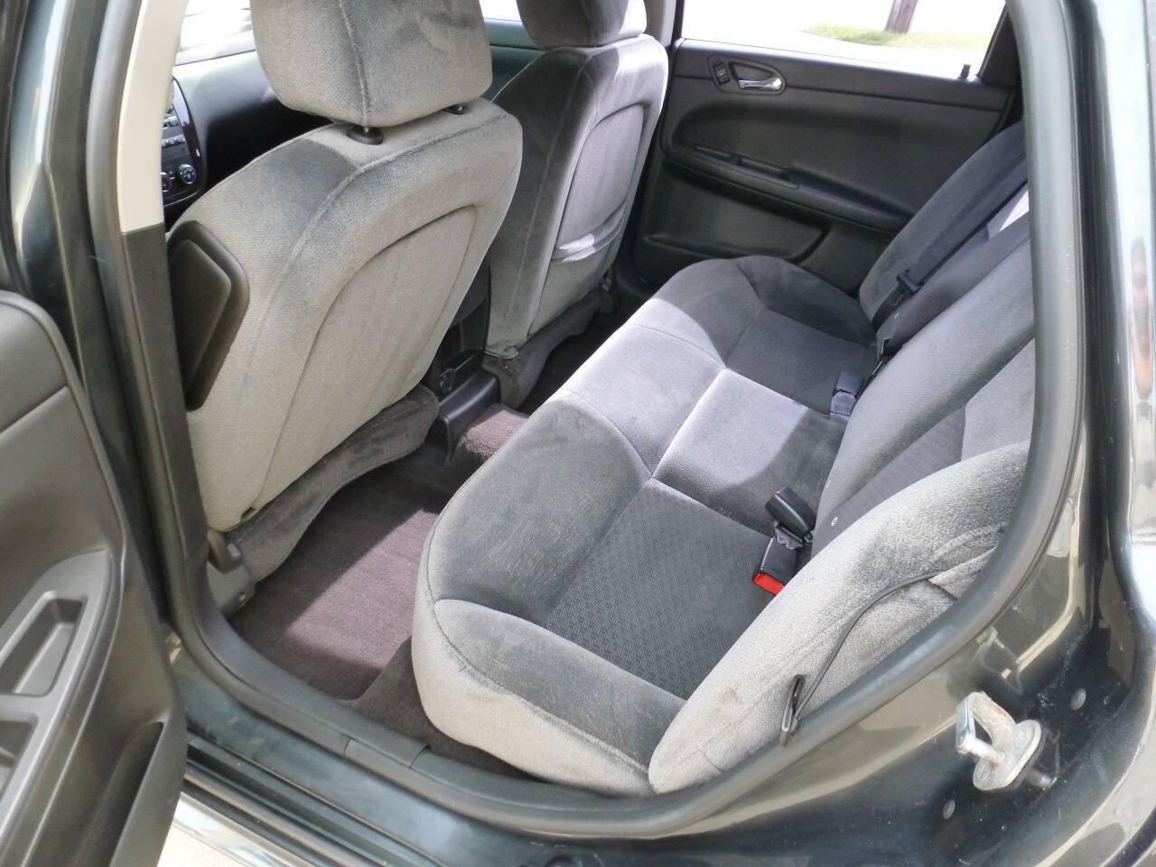 Used 2014 Chevrolet Impala Limited LS FWD image 10