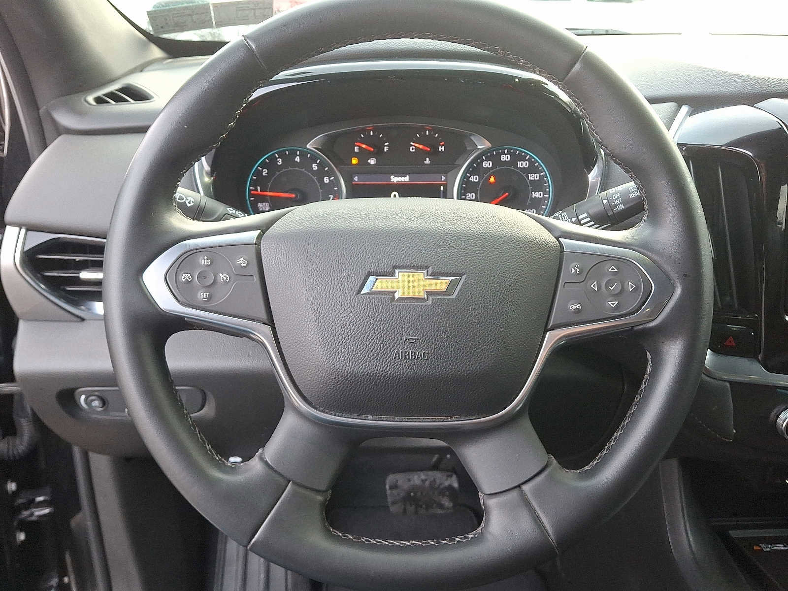 Used 2023 Chevrolet Traverse LT image 19