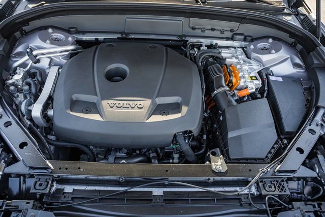 New 2026 Volvo XC60 T8 Plus image 19