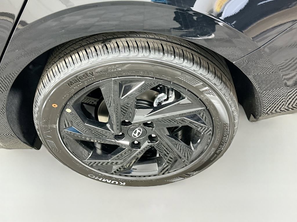 New 2026 Hyundai Elantra Sport image 21