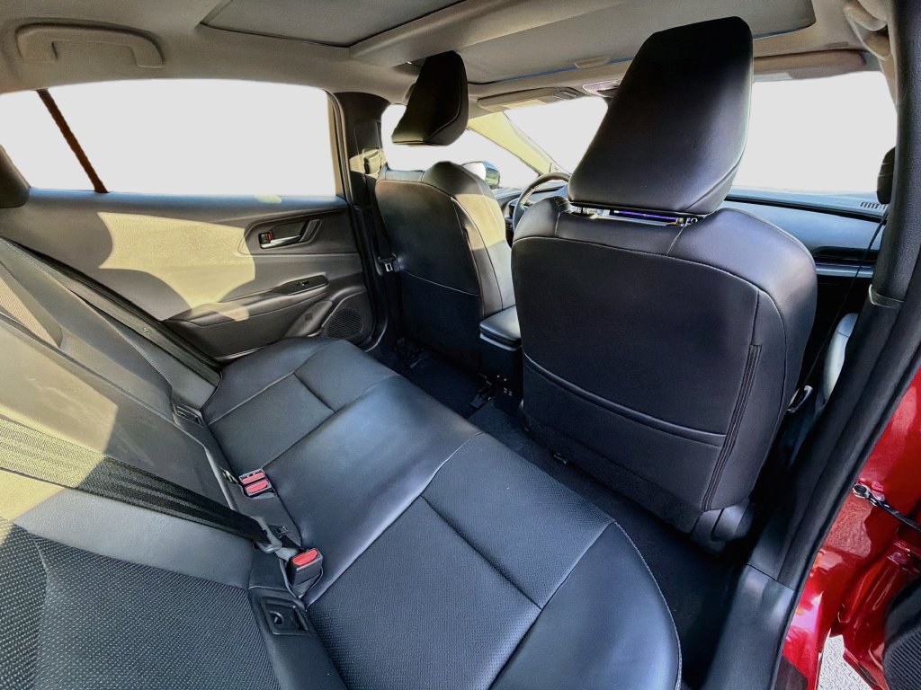 Used 2023 Toyota Prius Limited w/ Limited Premium Package FWD image 29
