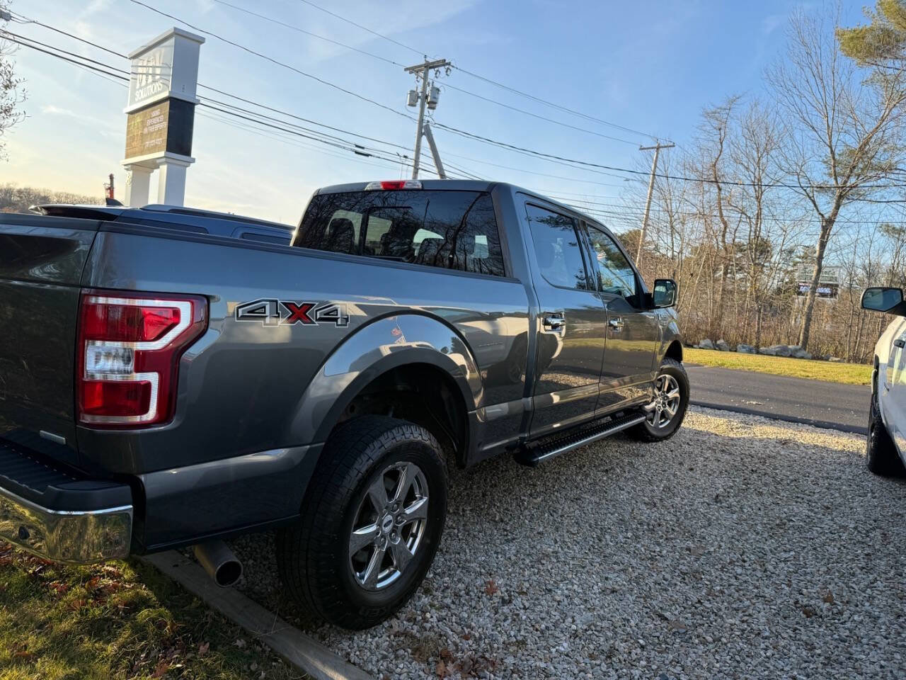 Used 2018 Ford F150 XLT w/ Equipment Group 302A Luxury image 5