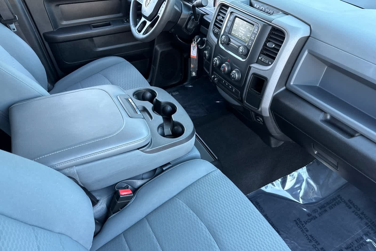 Used 2018 RAM 2500 Tradesman w/ Chrome Appearance Group AWD/4WD image 16