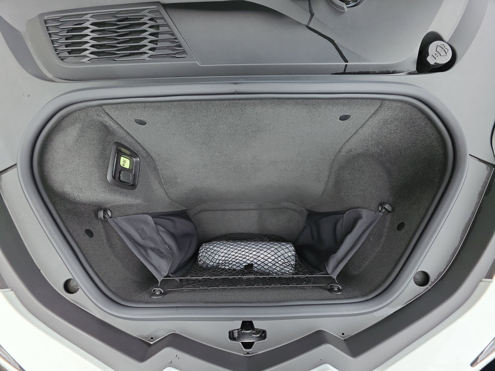 Used 2023 Chevrolet Corvette Stingray Premium Conv w/ Battery Protection Package RWD image 37