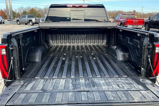 Used 2025 GMC Sierra 2500 Denali w/ Denali Reserve Package image 7