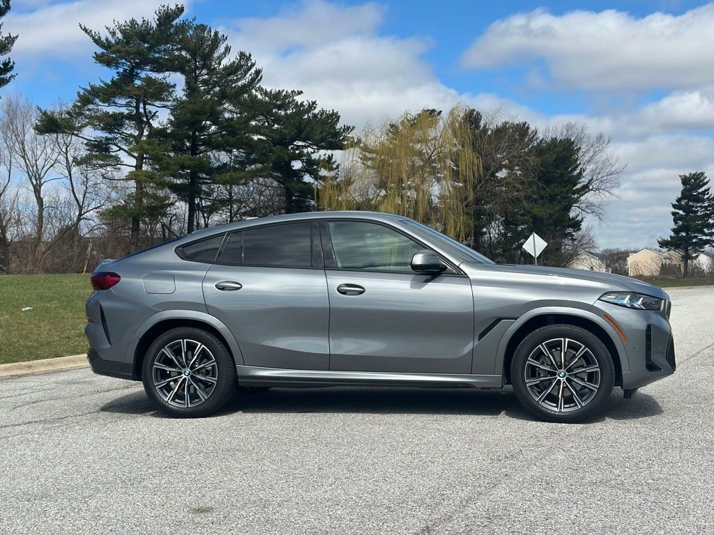 Used 2024 BMW X6 xDrive40i w/ Premium Package AWD/4WD image 10