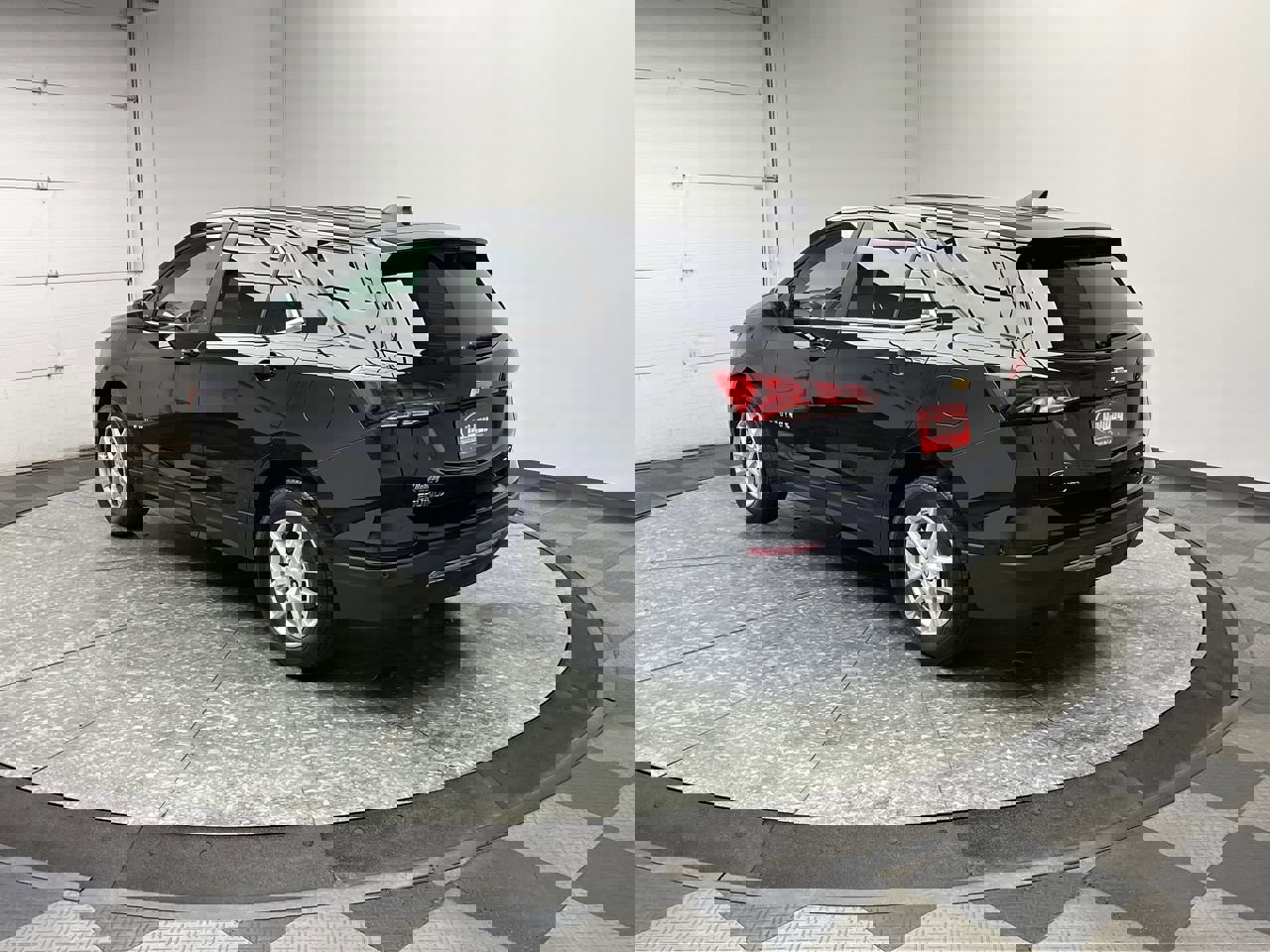 Certified 2023 Chevrolet Equinox LT image 2